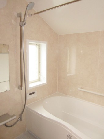 二世帯住宅の二階の間取り変更と水回り全てをリフォーム！